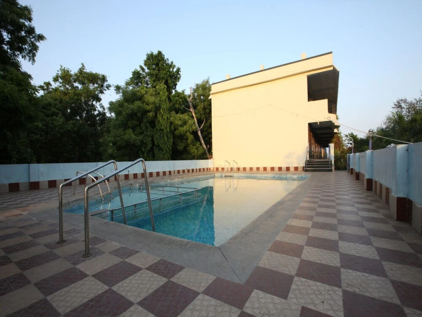 OYO 12781 Jayam Resort