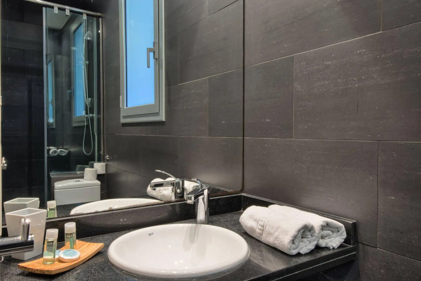 Fuster Apartments By Aspasios