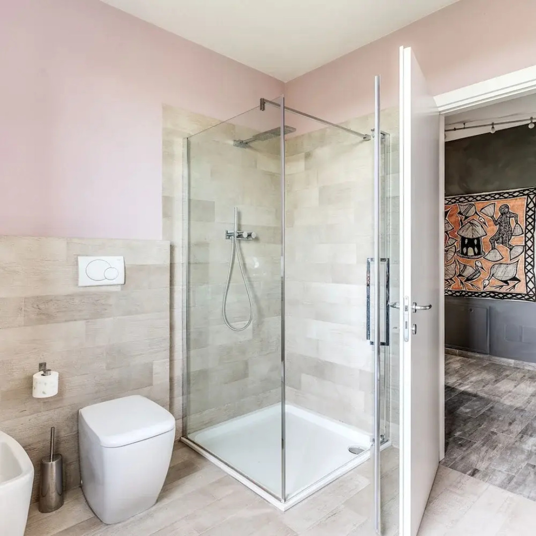 F Tale Country House