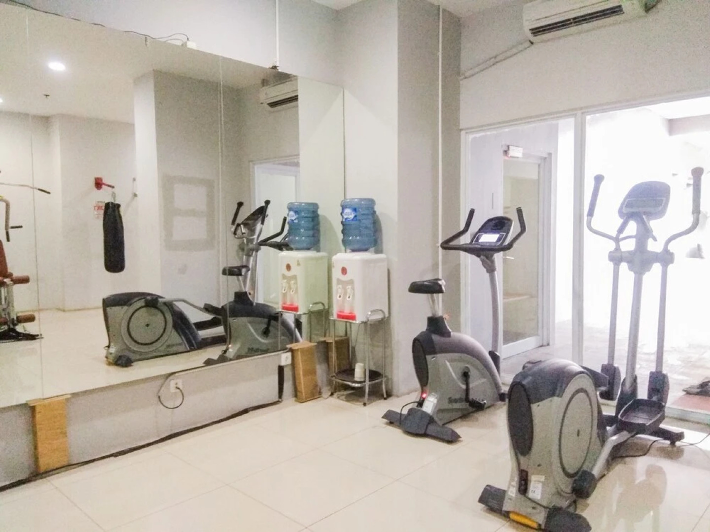 Minimalist Tamansari Mahogany Studio Apartment with City View