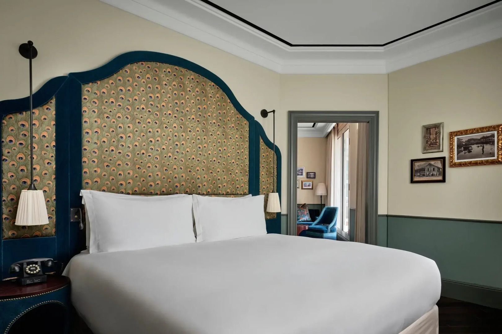 Maxwell Reserve Singapore, Autograph Collection