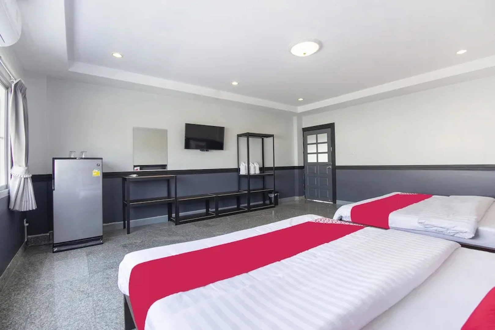 Oyo 664 Nara Hotel Restaurant And Bar