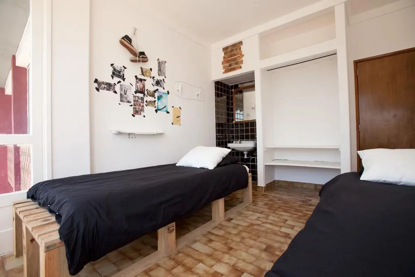 Hostel & Surfcamp 55