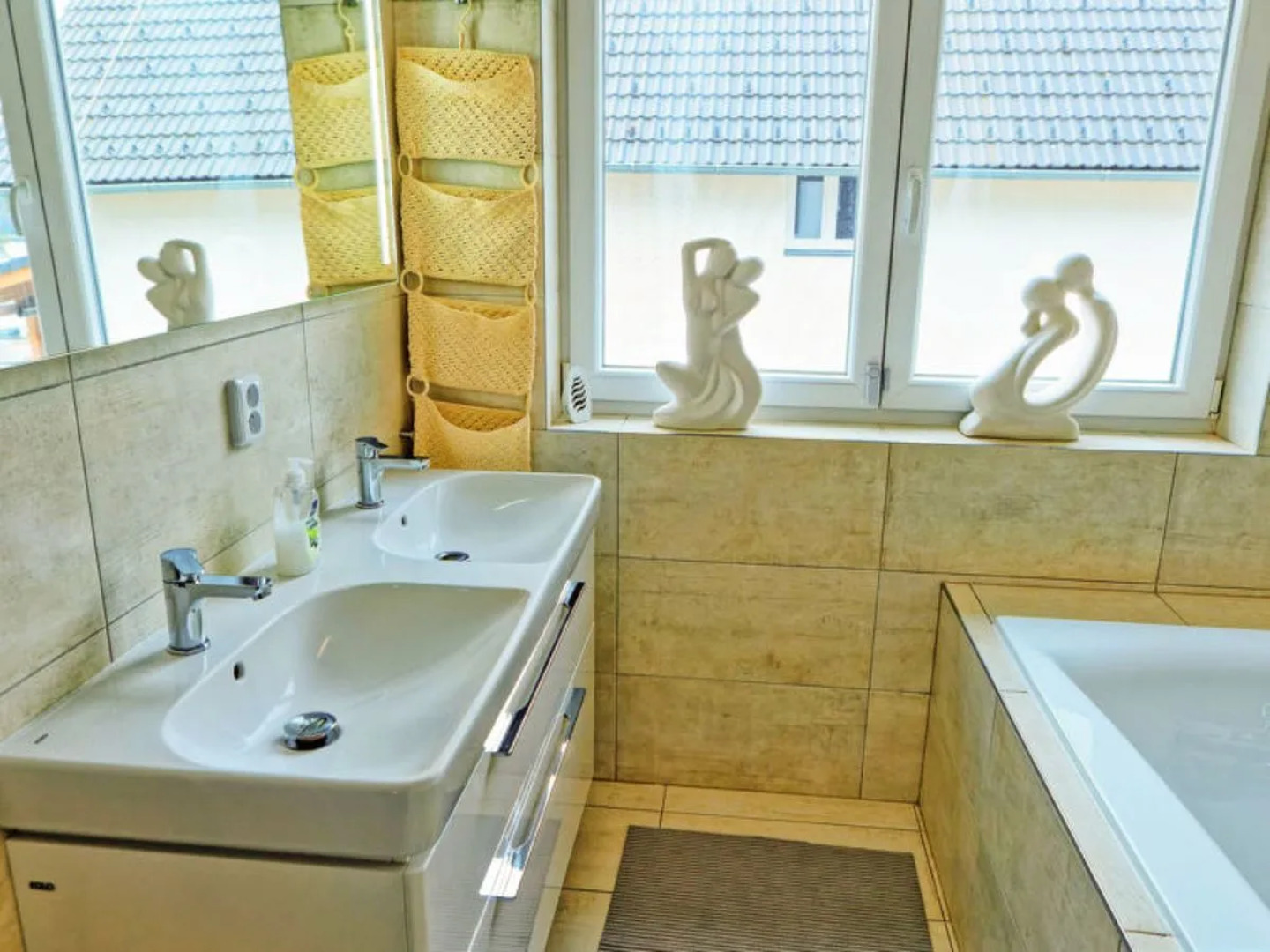 Lakeside Village 32920