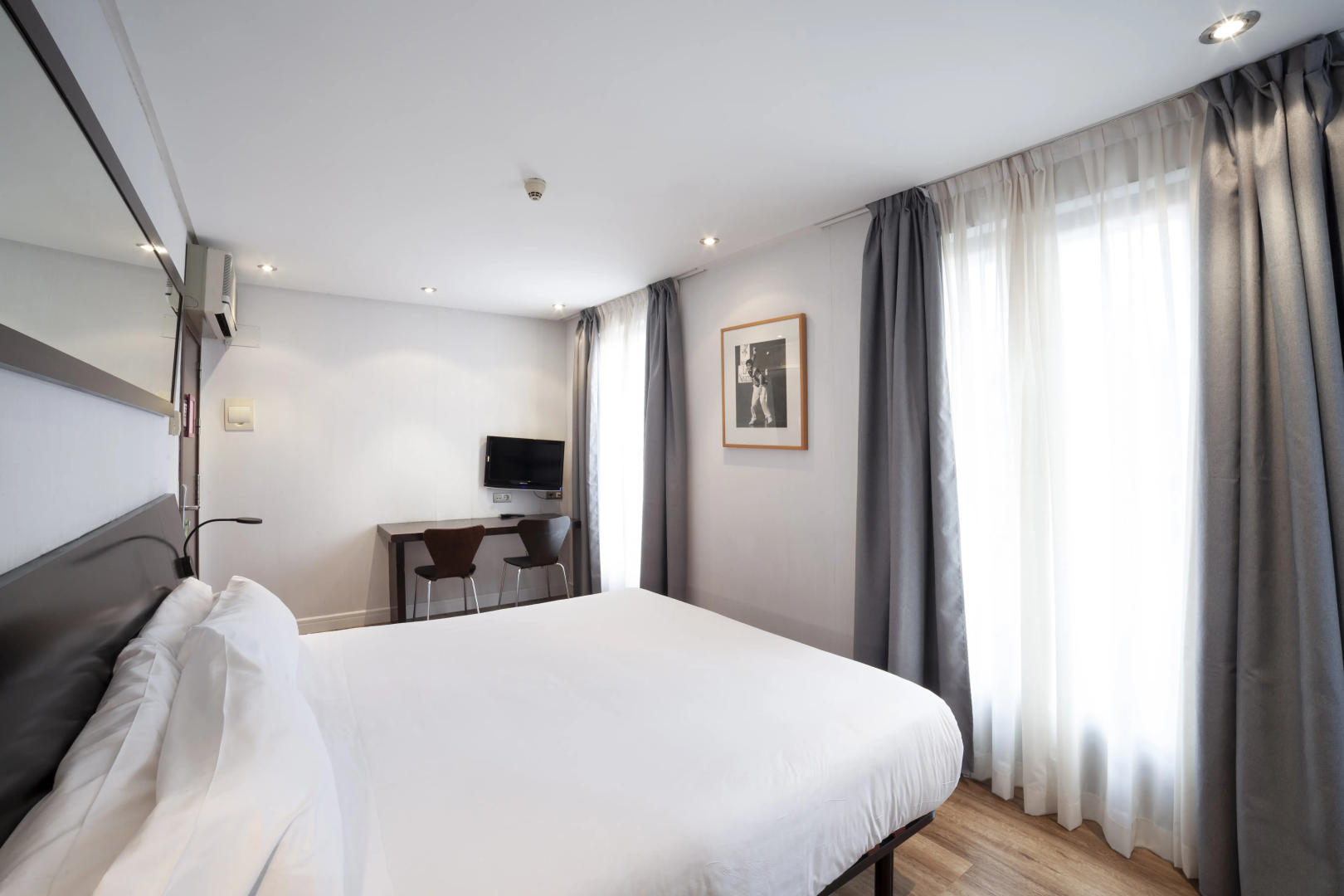 Petit Palace Arana