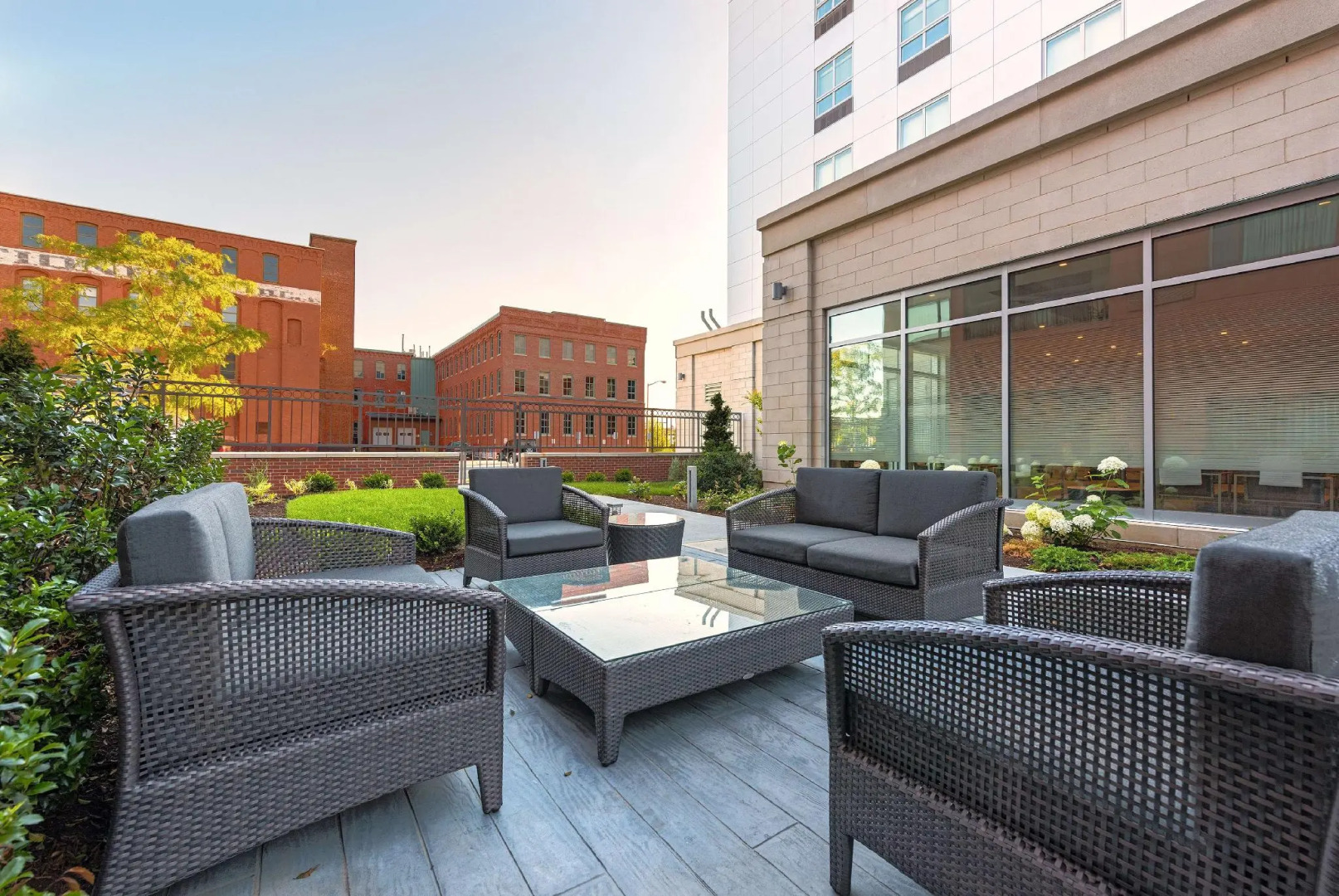 Hampton Inn & Suites Worcester