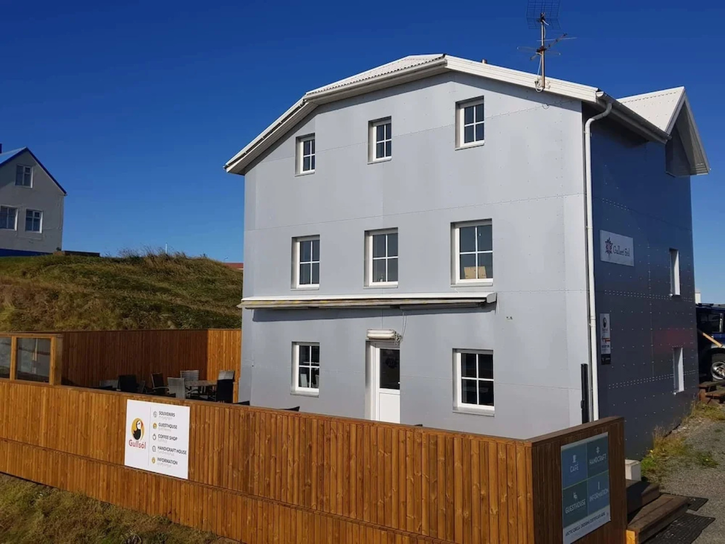 Guesthouse Gullsól