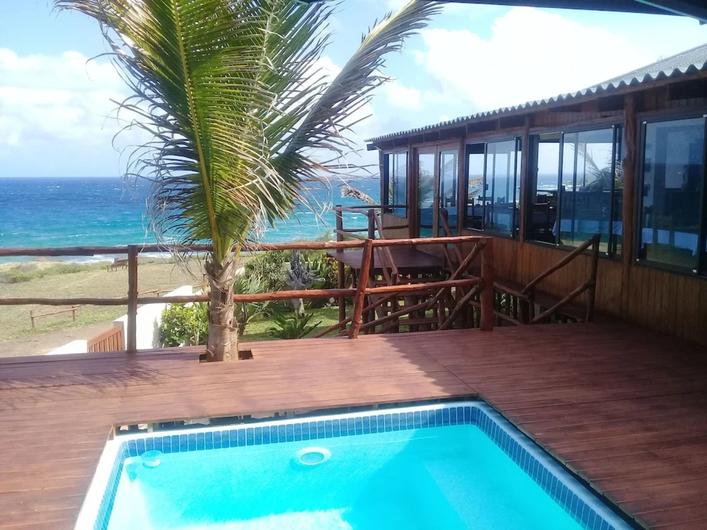 C-Mew Guesthouse
