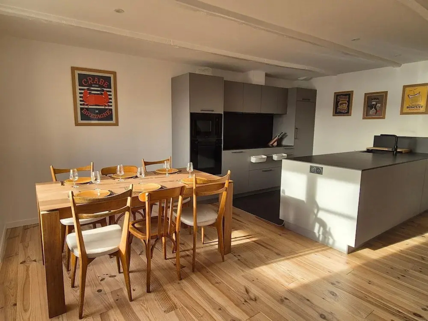 Nice Holiday Flat, 100 m From the Beach, Erquy