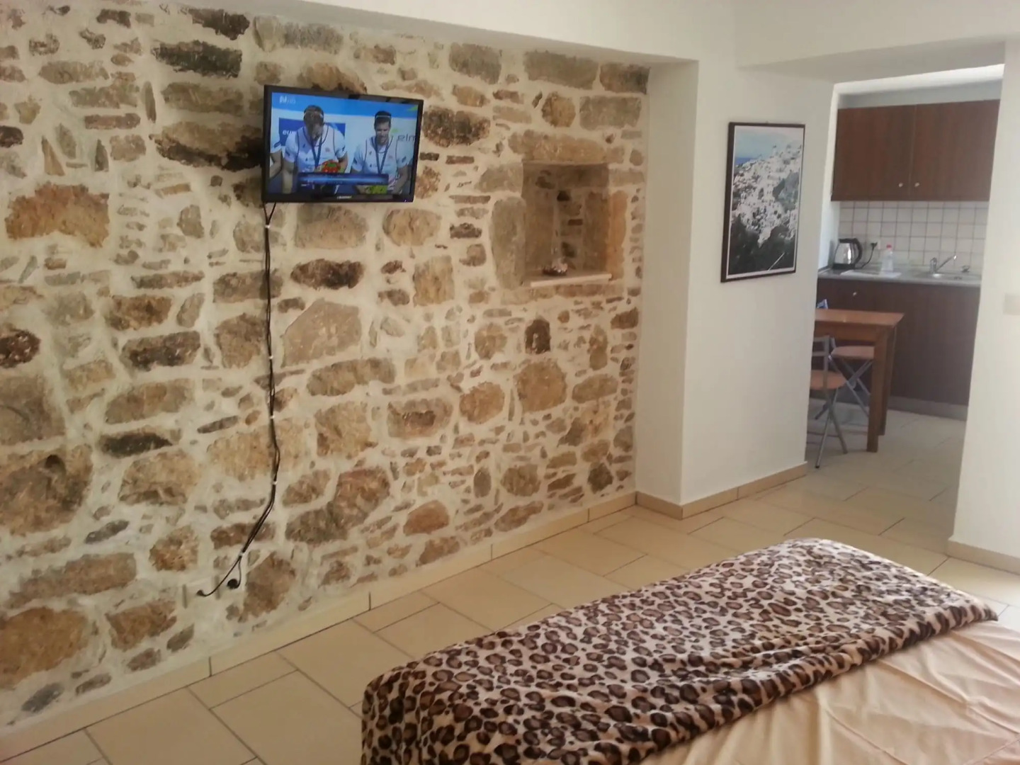 Vintage House Studio's Pitsidia Adults Only