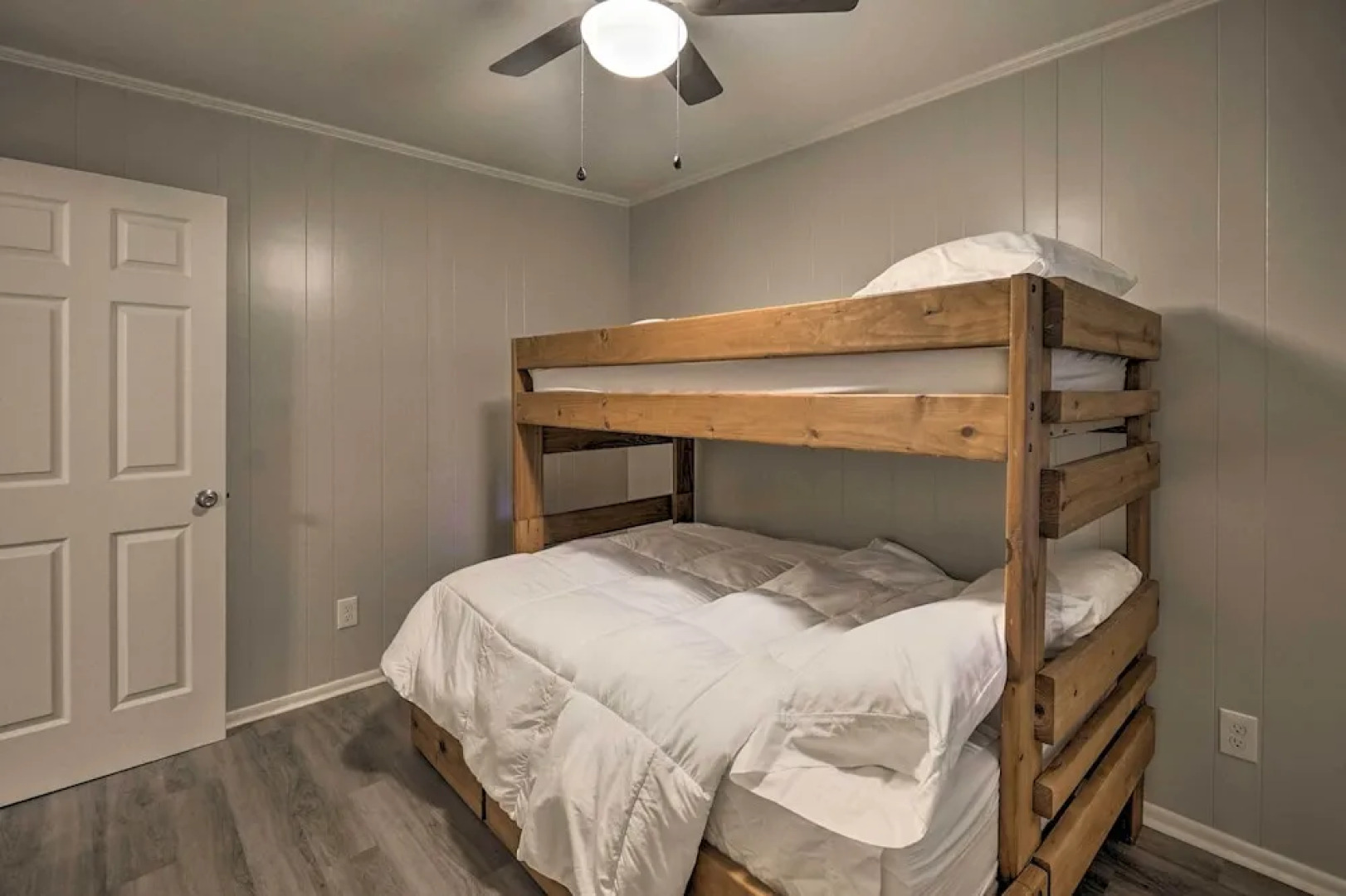 Lake O the Pines Retreat w/ Water Access!