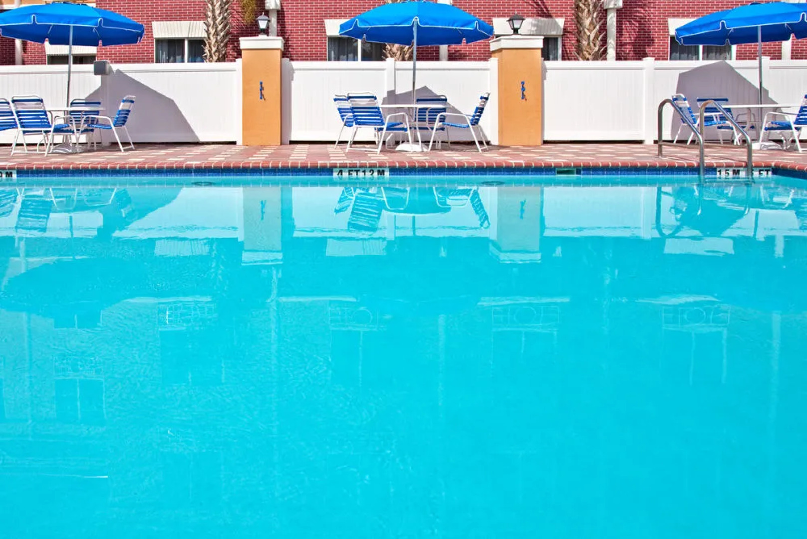 Holiday Inn Express Hotel & Suites Brooksville-I-75