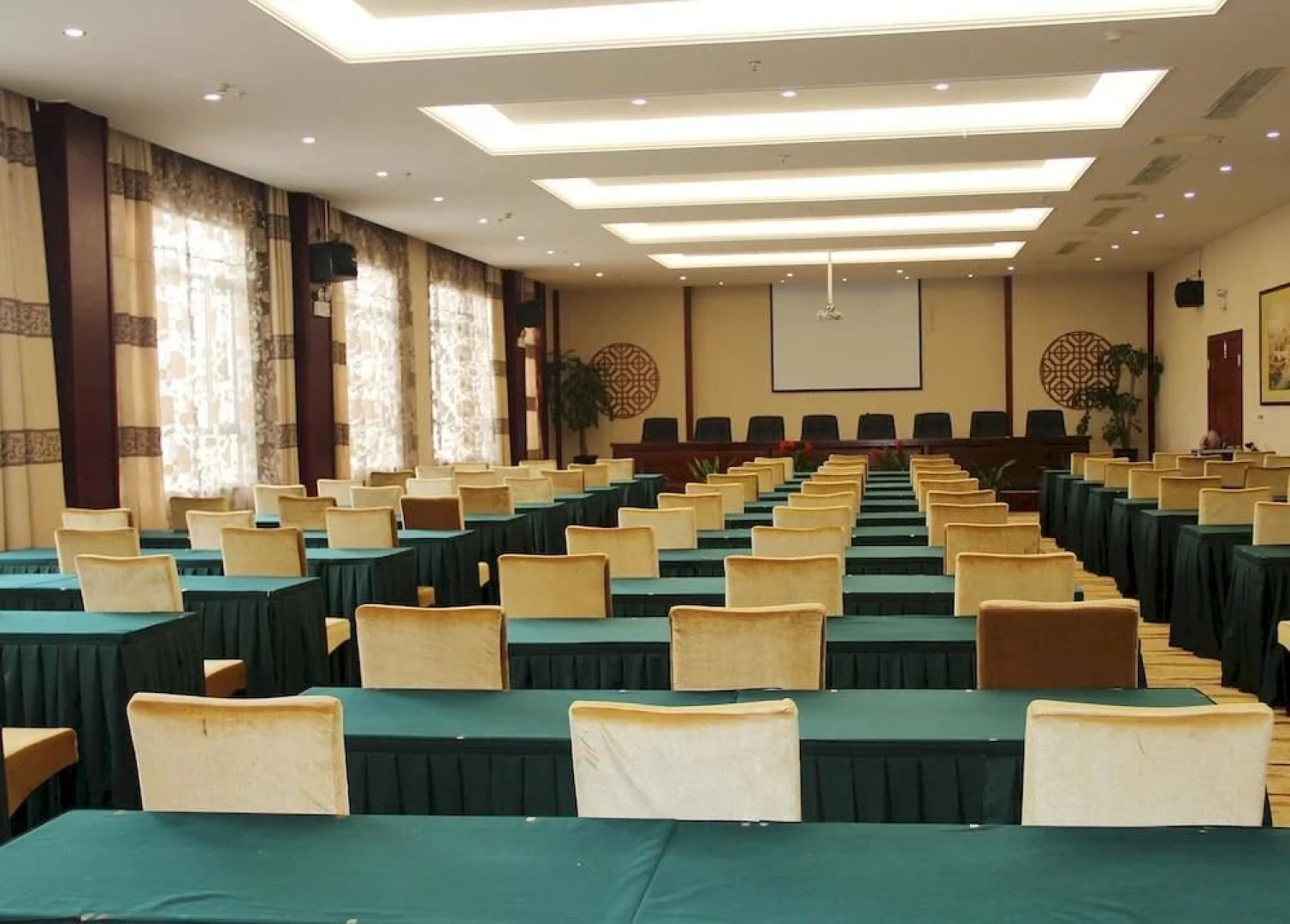 Tiansheng Nongzhuang Hotel