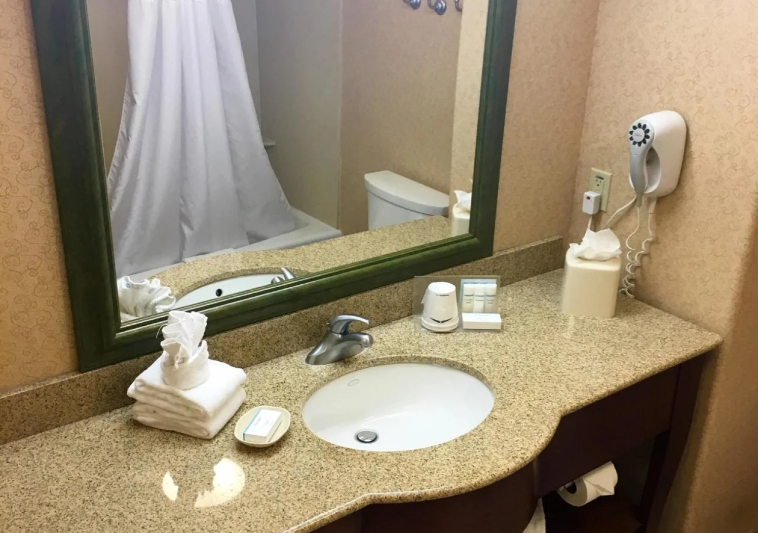 Hampton Inn Hays-North of I-70