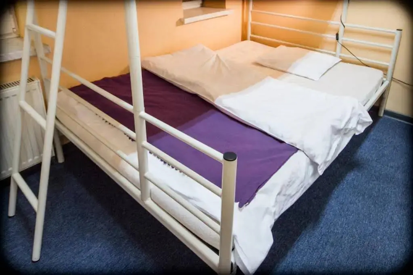 3 Bros' Hostel Cieszyn