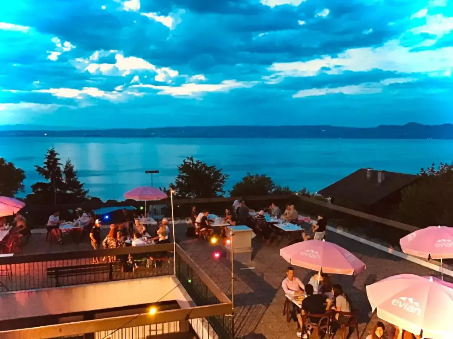 Coté Lac Hostel Evian