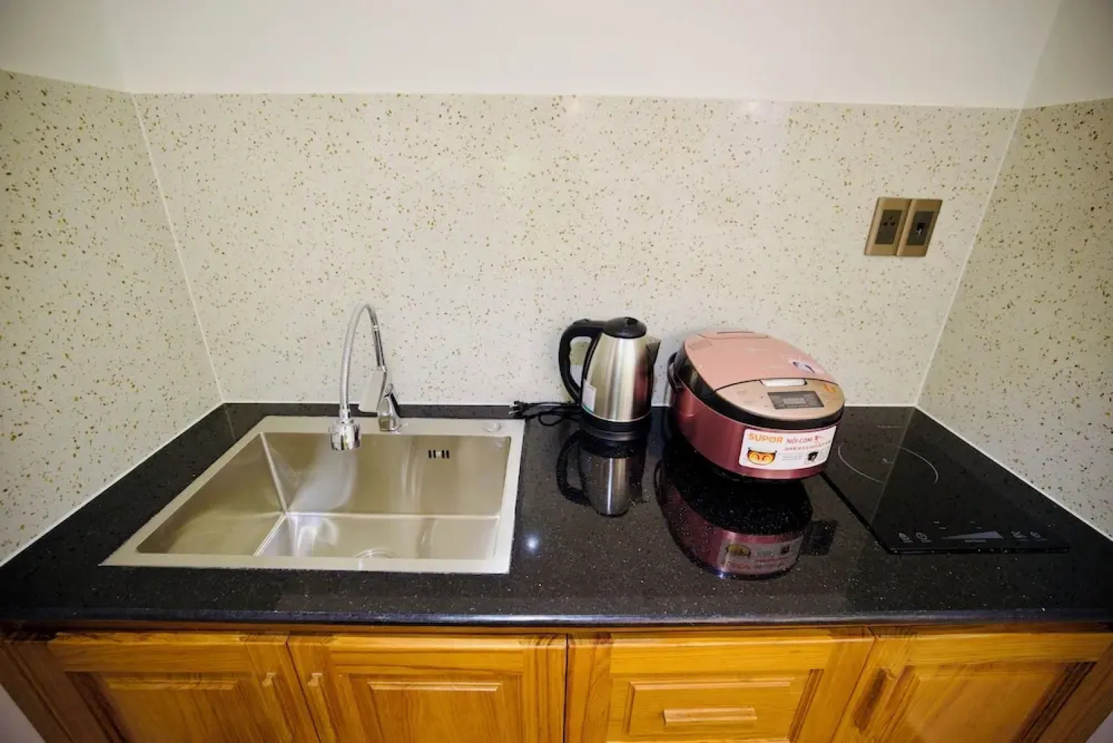 La Fleur Premium Central Apartment