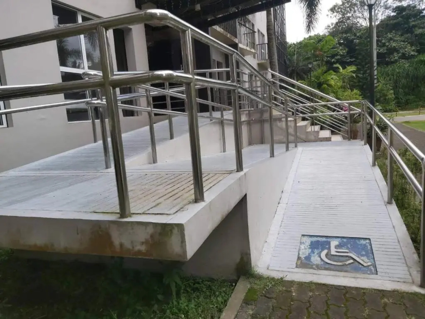 Affordable Tagaytay Monteluce 2 bedrooms with Pool G28