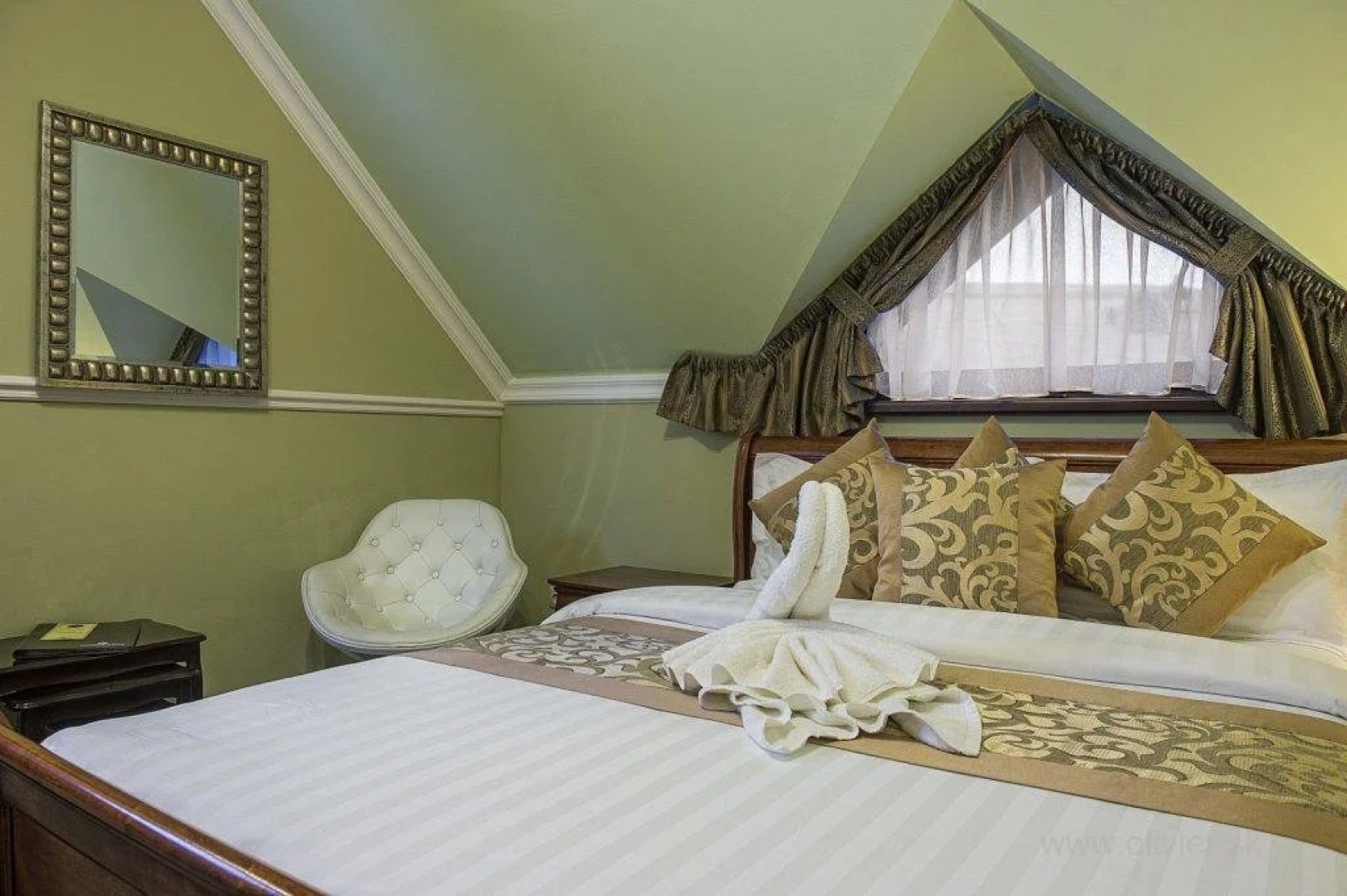 Winter & Summer Resort