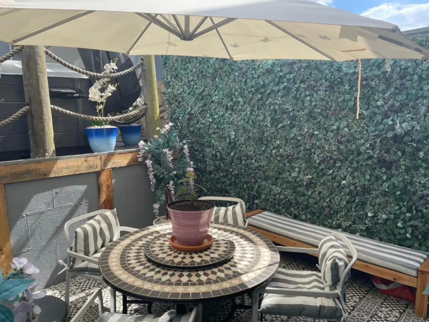 Coastal Joy - Family and friends bedrooms