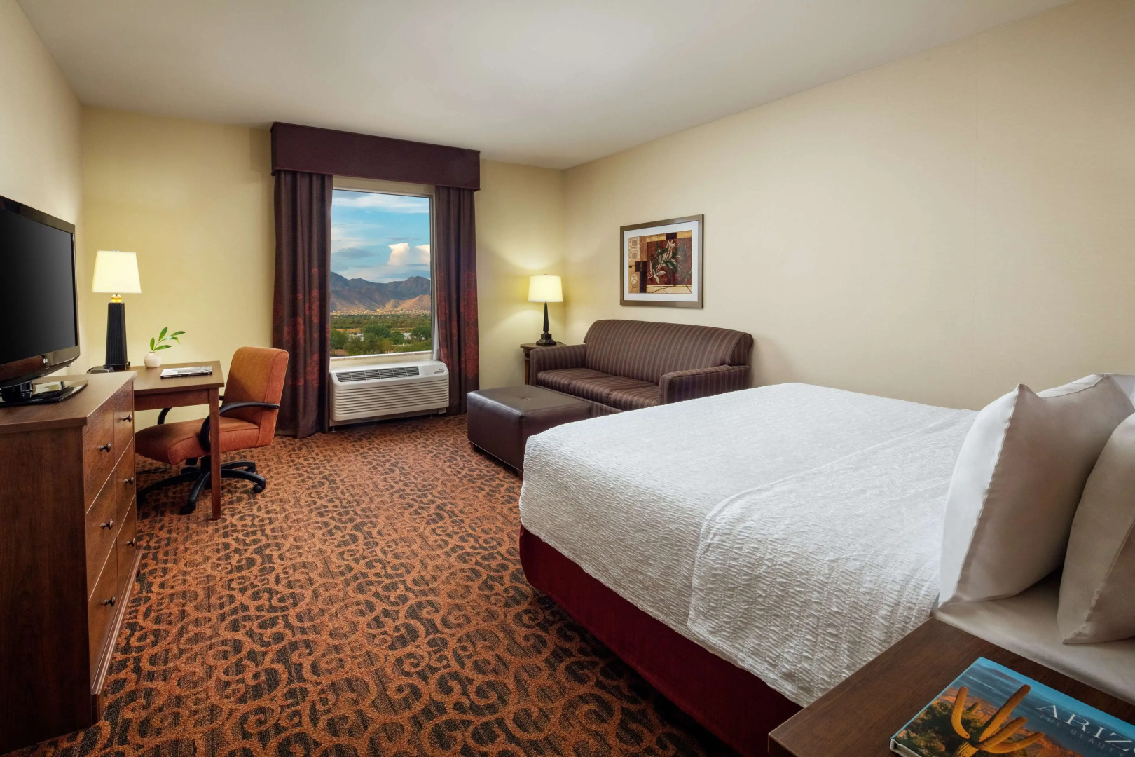 Hampton Inn & Suites Scottsdale at Talking Stick