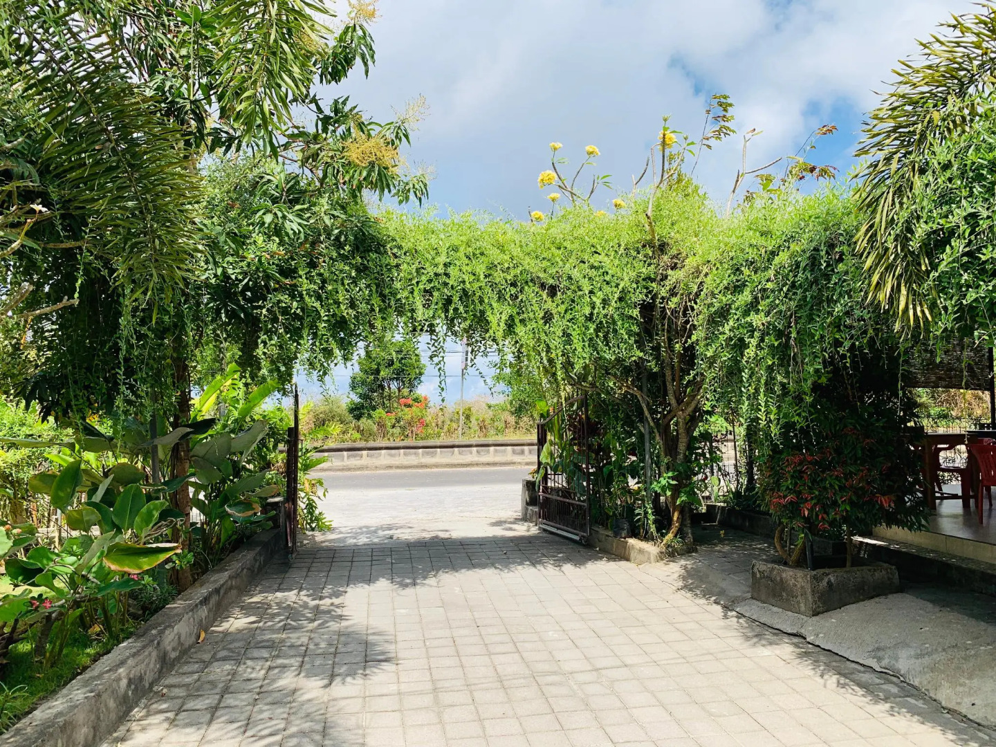 Pandawa Beach Home Stay Guest House