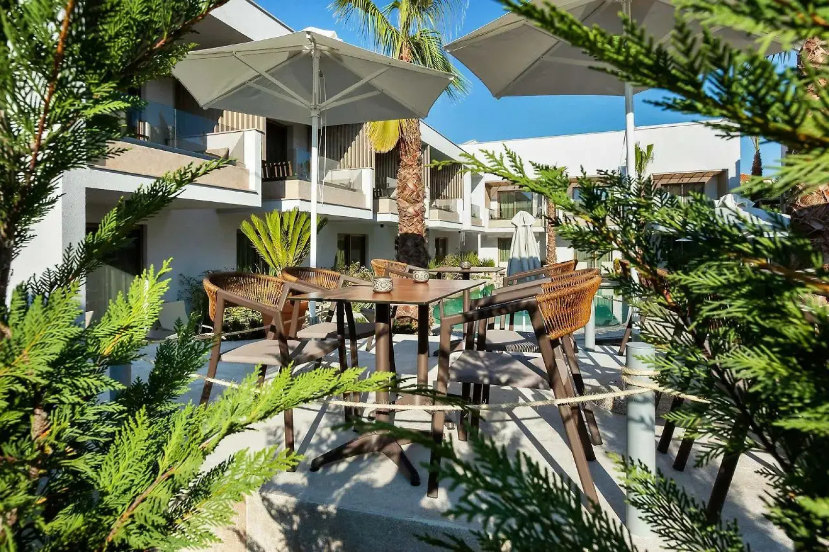 Pefki Deluxe Residences