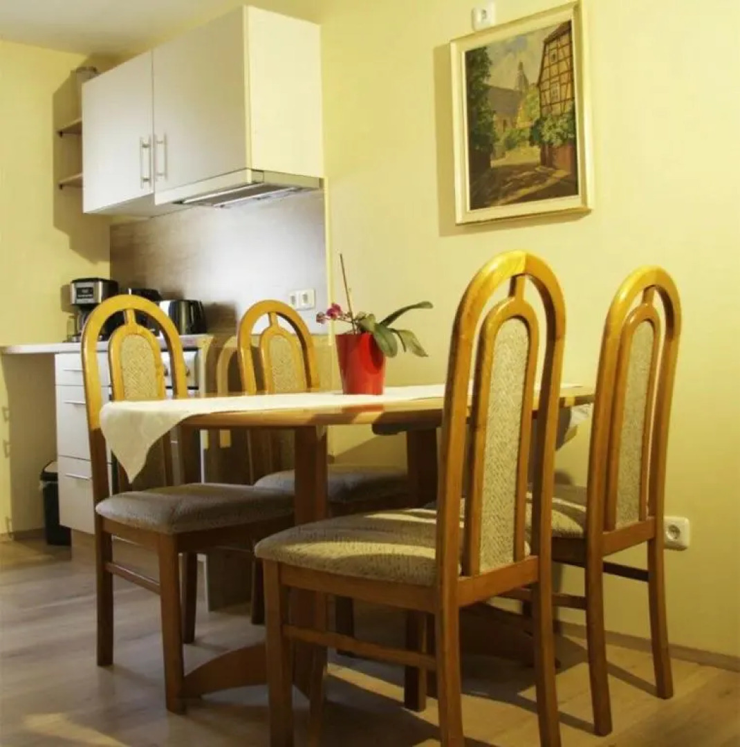 Ferienwohnung Mit Balkon in Schmolln