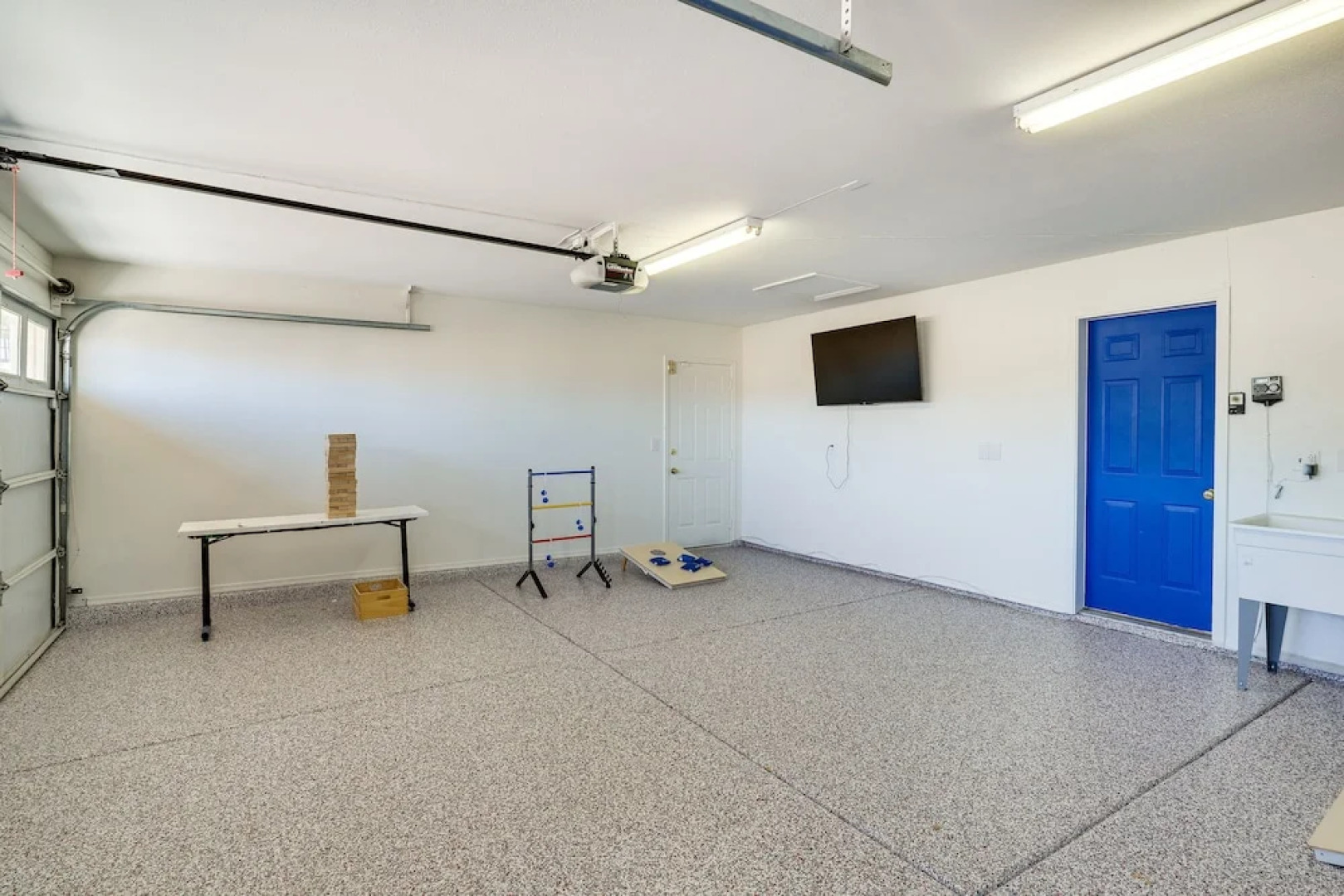 Sunny Bullhead City Retreat w/ Pool!