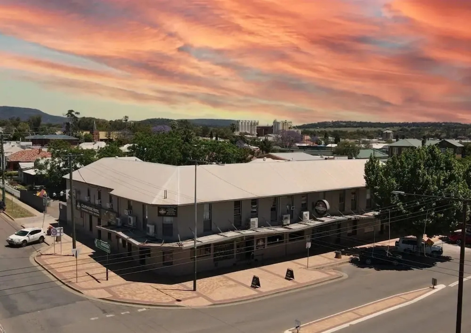 The Court House Hotel