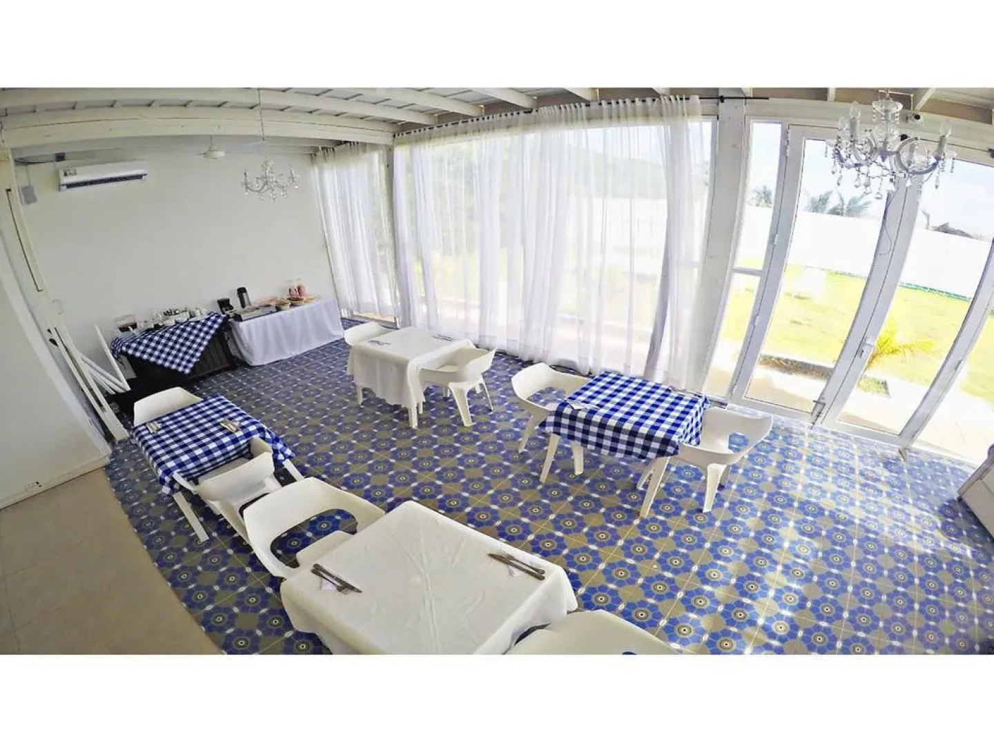 Ocean Breeze Boutique Hotel