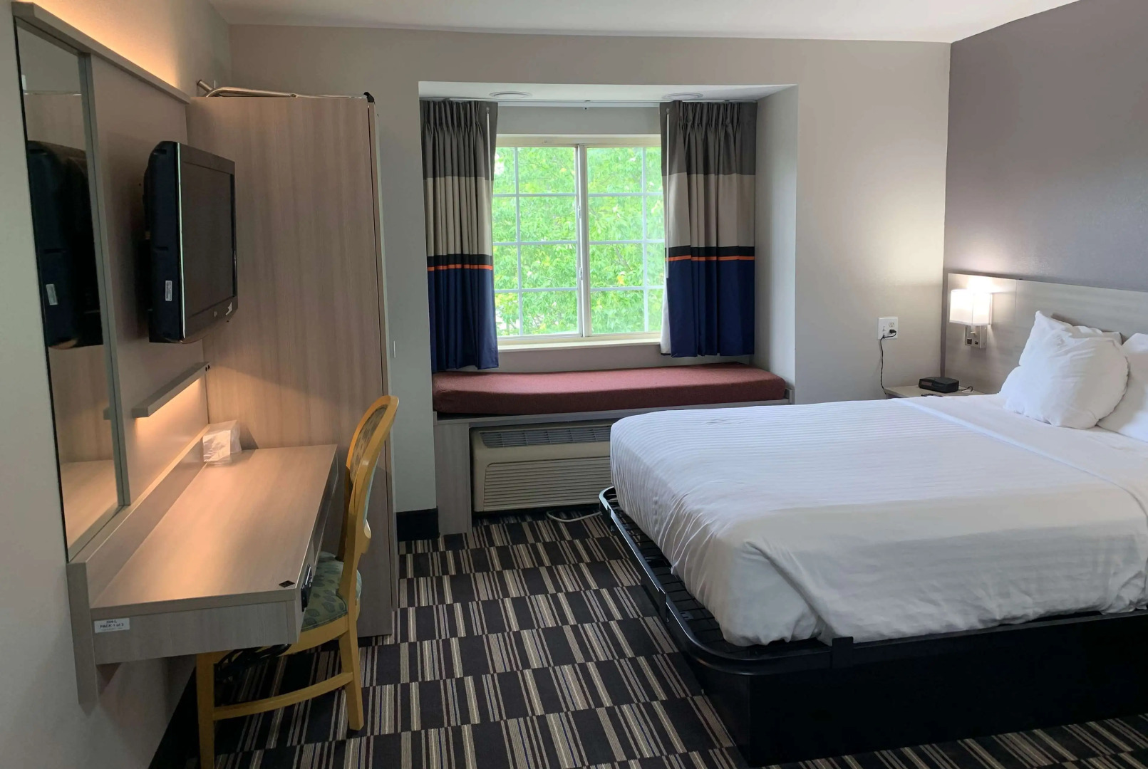 Microtel Inn by Wyndham Charlotte Airport