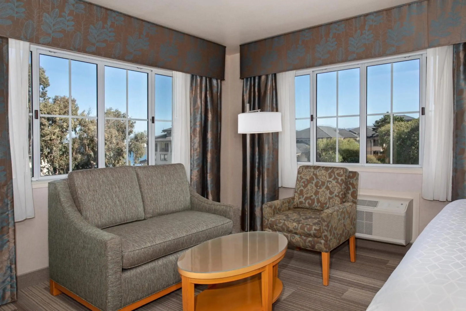 Holiday Inn Express Monterey-Cannery Row by IHG