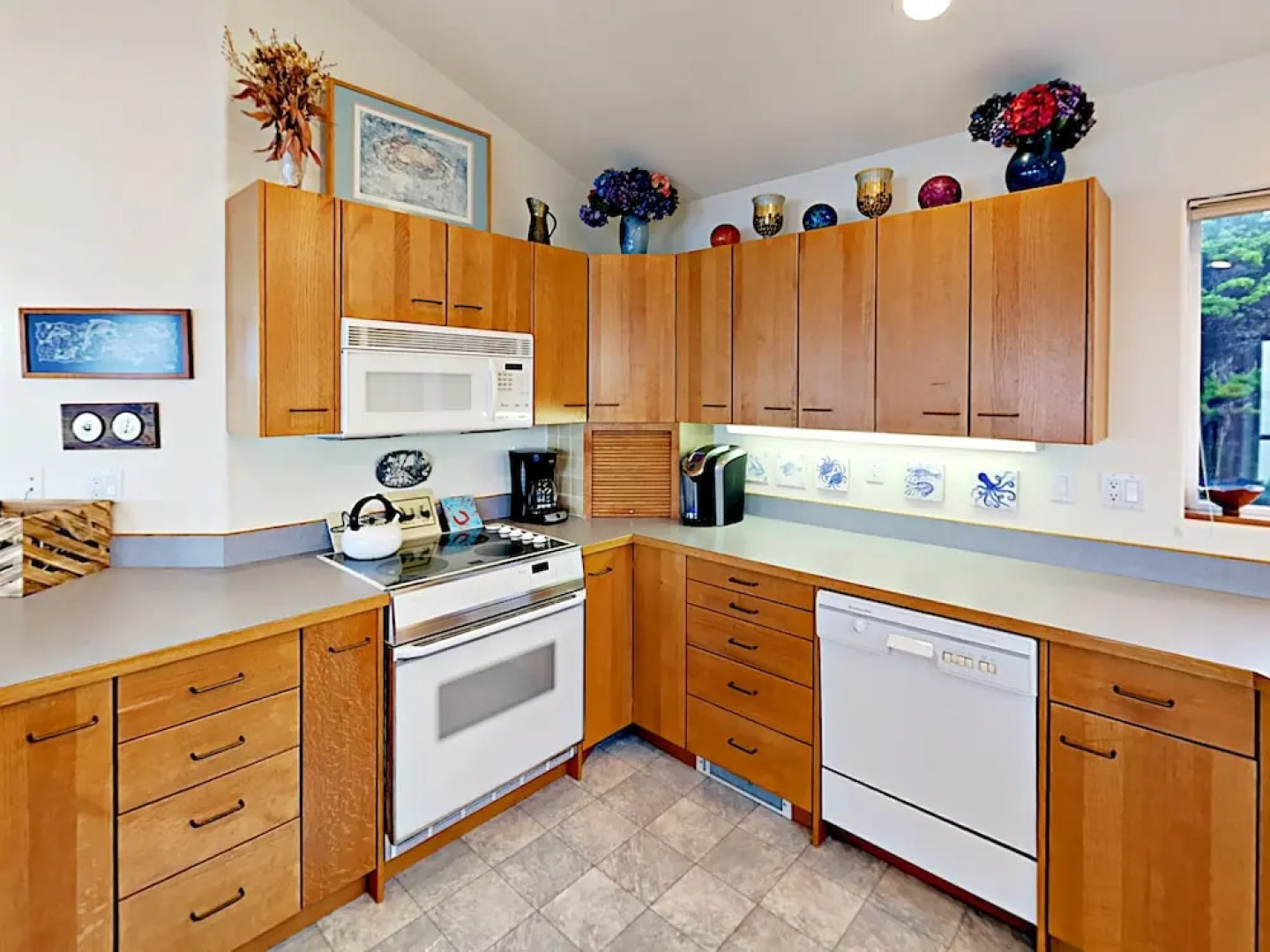 6633 NW Finisterre Ave Home