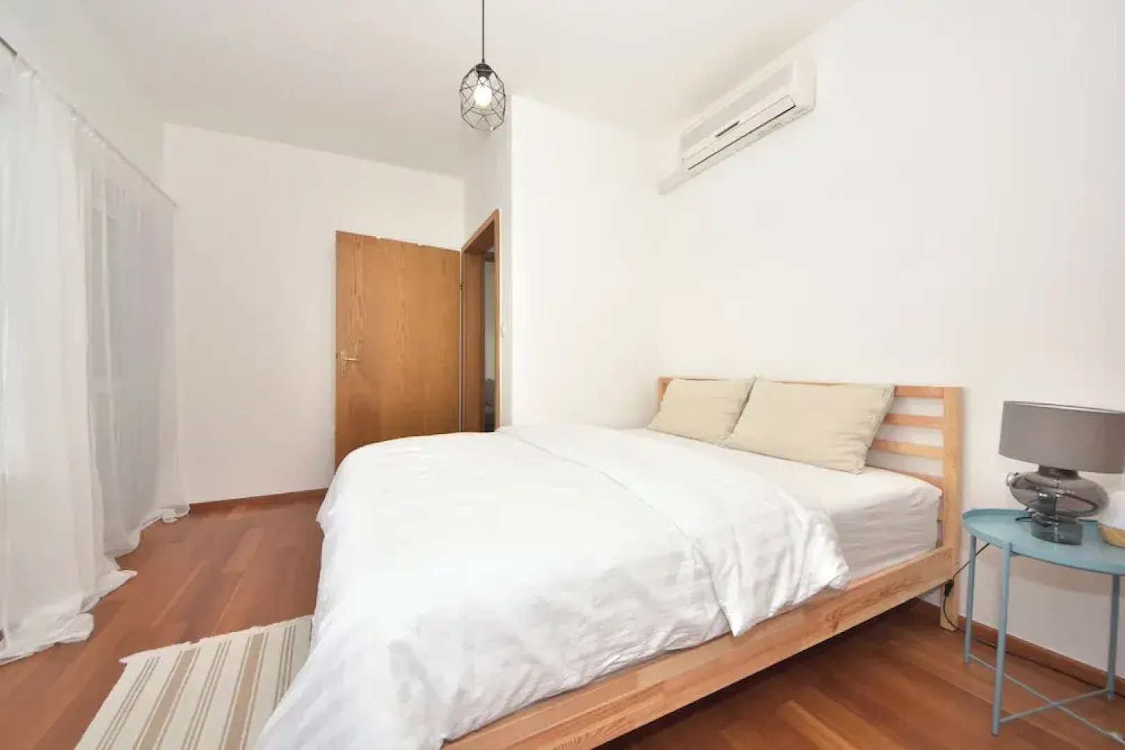 Holiday Home Seafront Escape