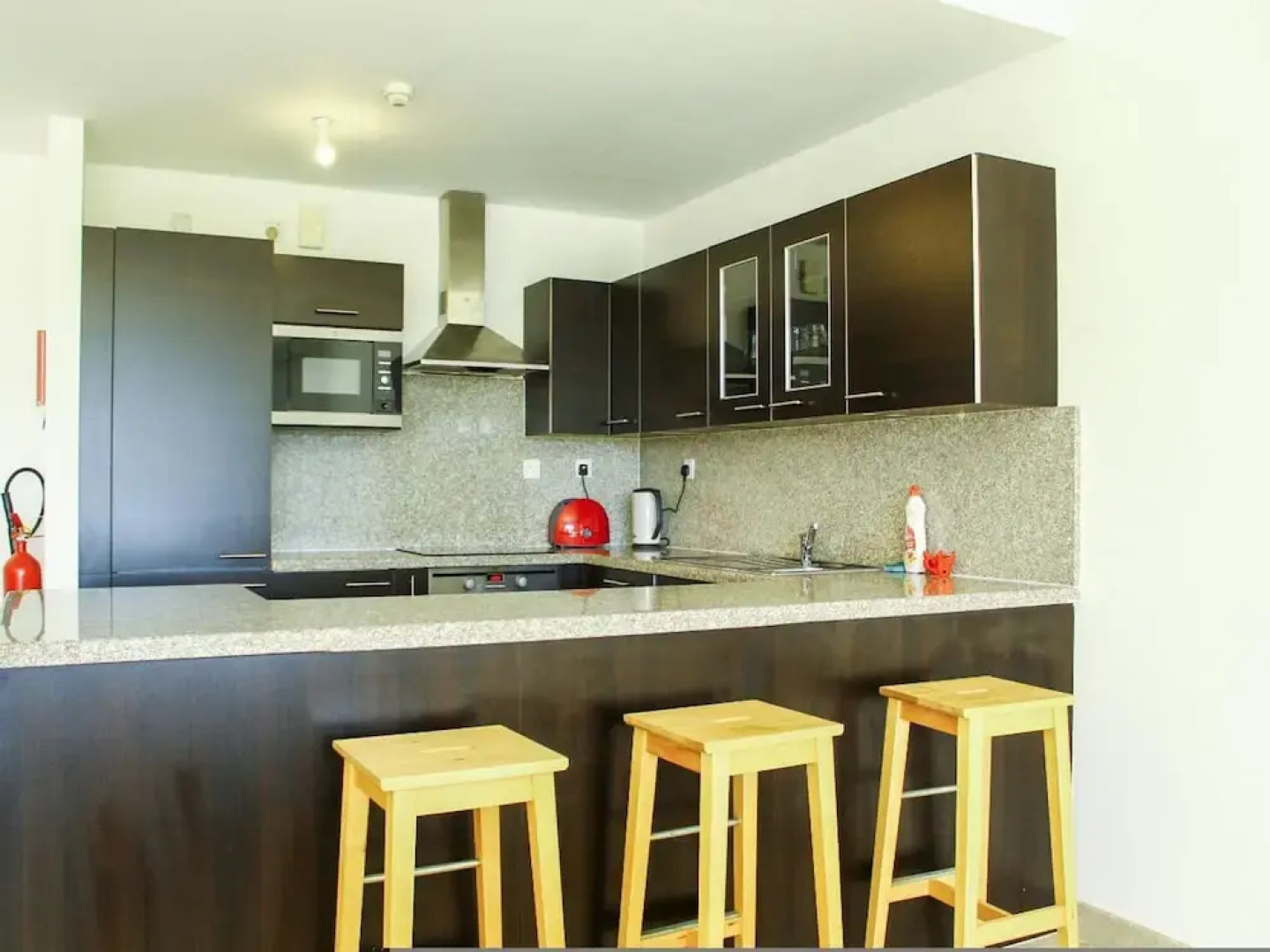 Spacious Apartment Retreat