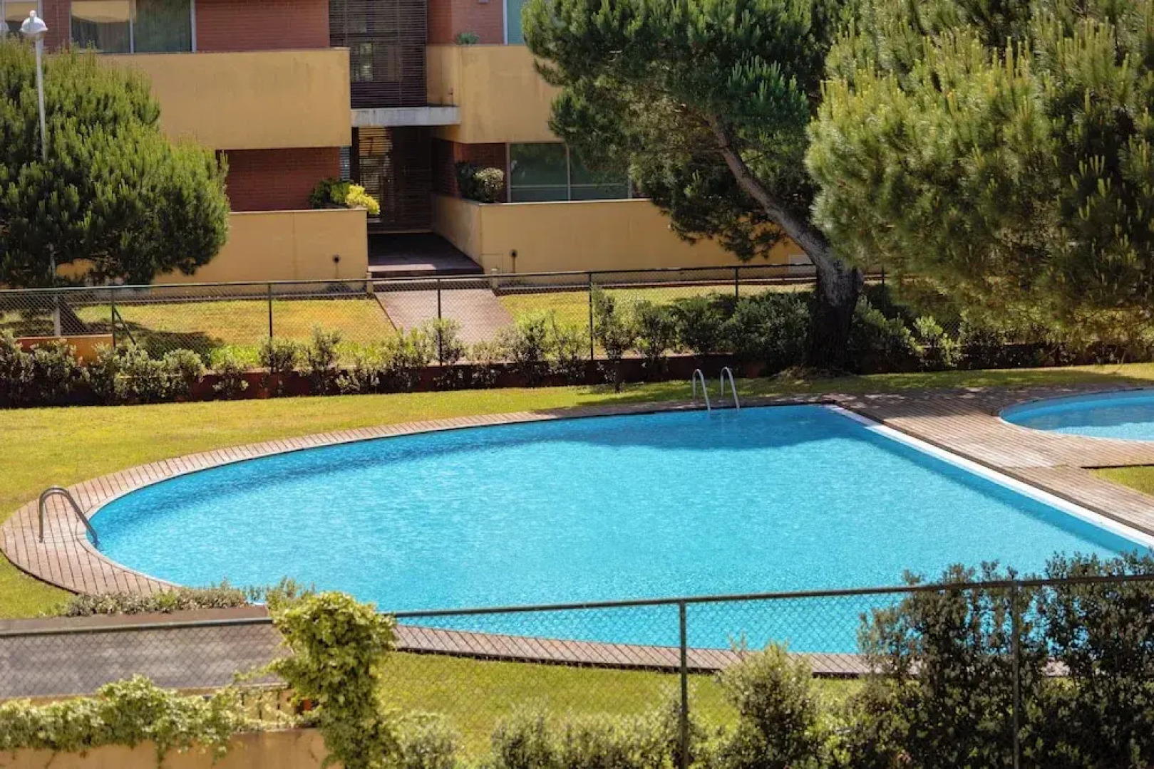 The Pine Flat with Pool at Furadouro