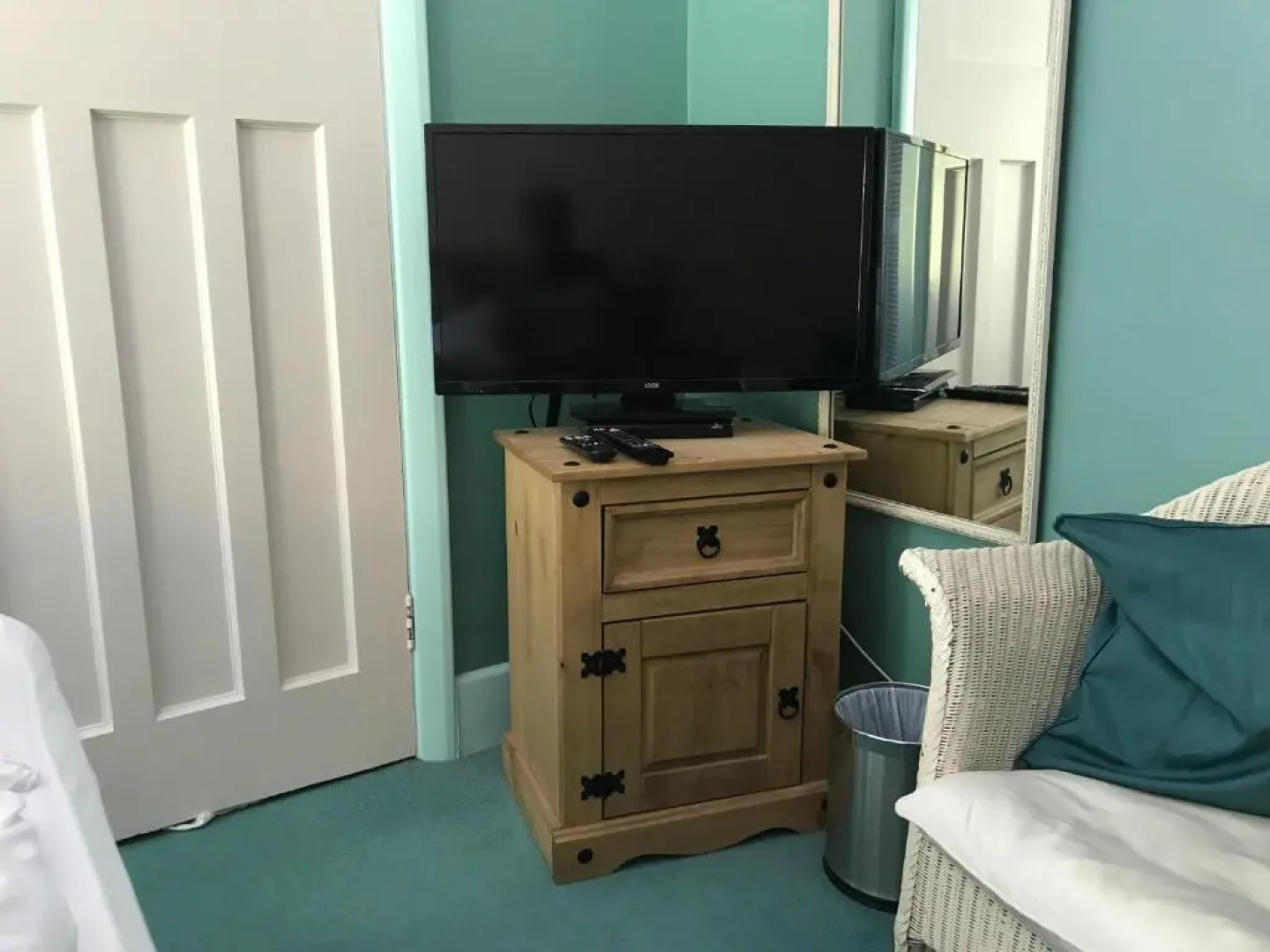 Chart House Bed And Breakfast