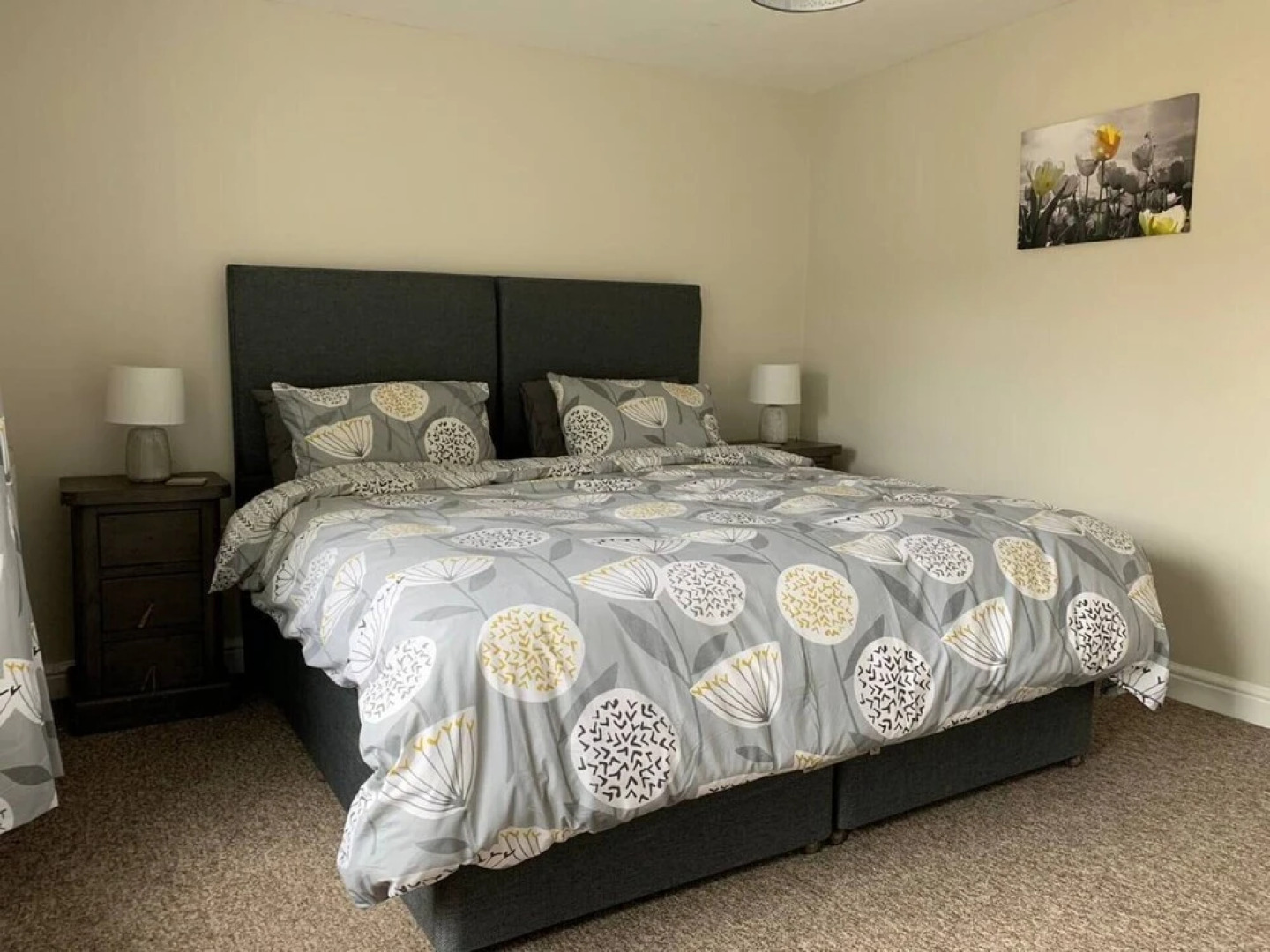 4 Bed - Historic Inn & Cider Pub - Free Parking