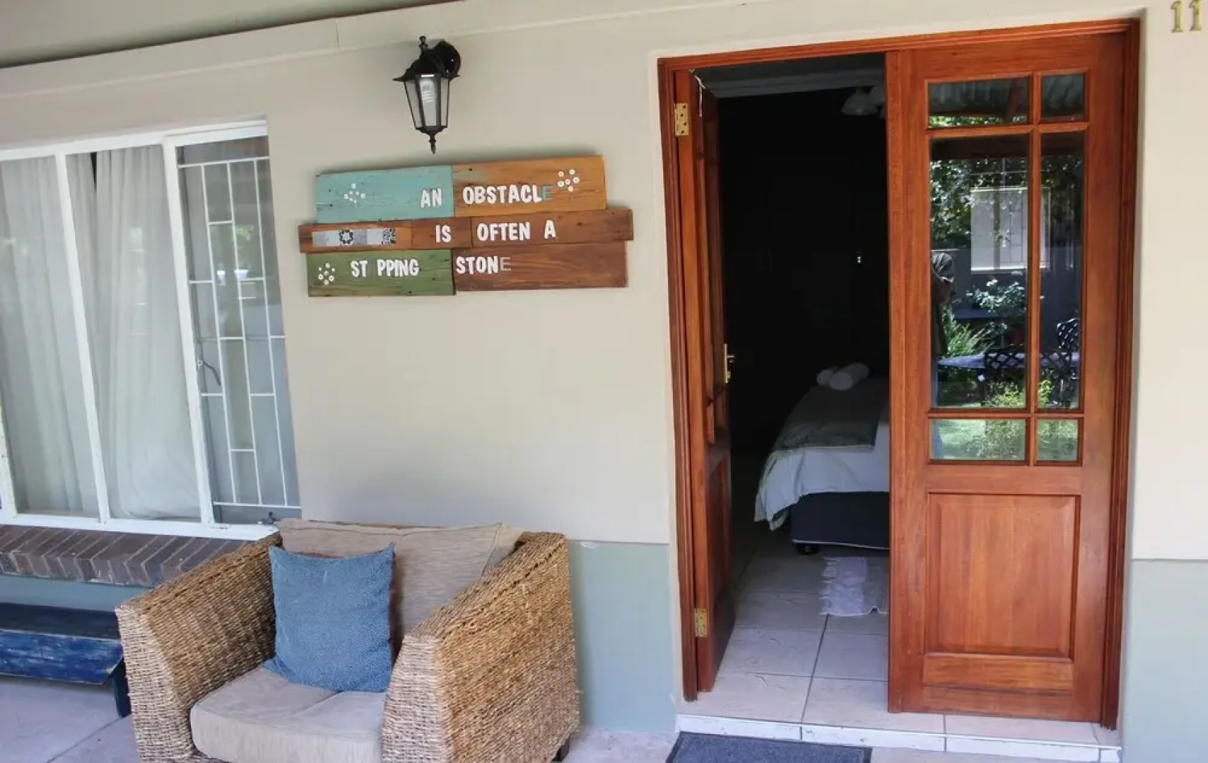 Four Seasons Guesthouses