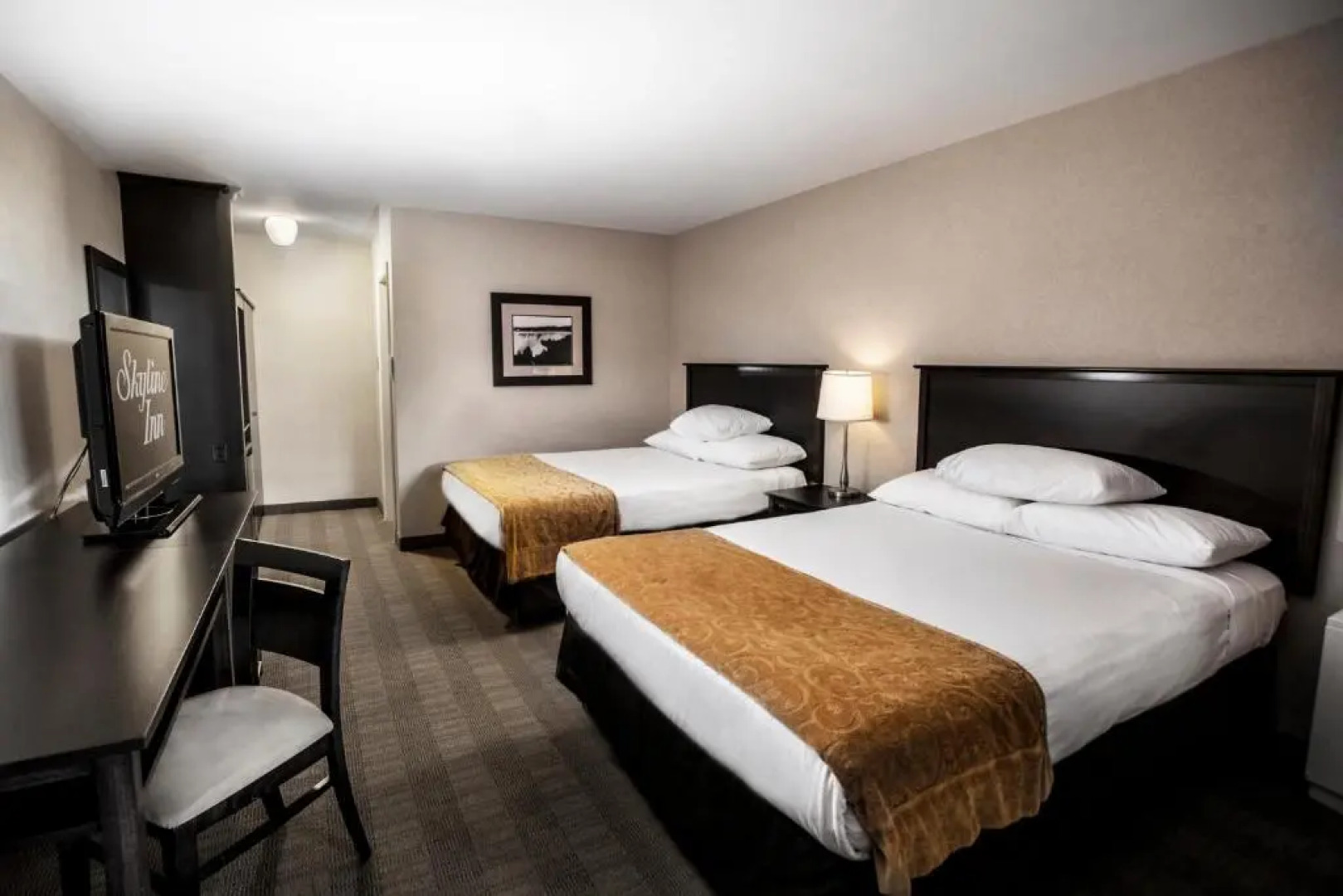 Skyline Hotel & Waterpark