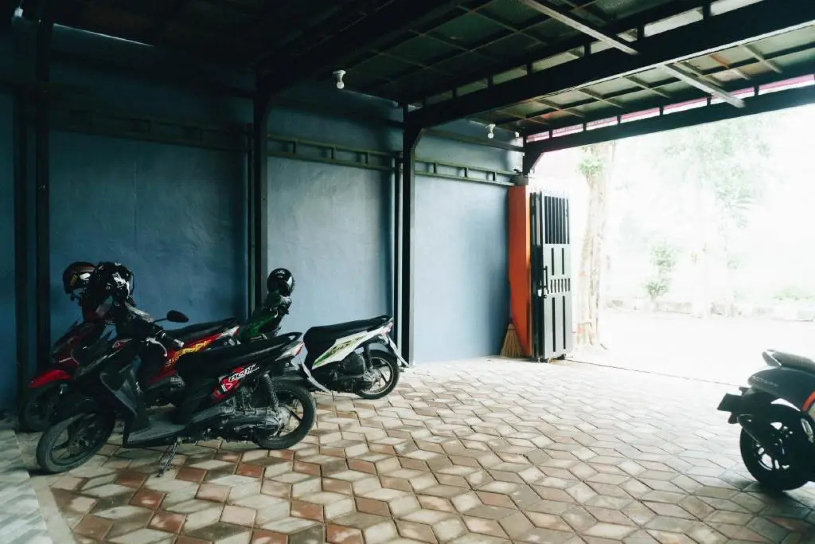 RedDoorz Syariah near Alun Alun Blitar