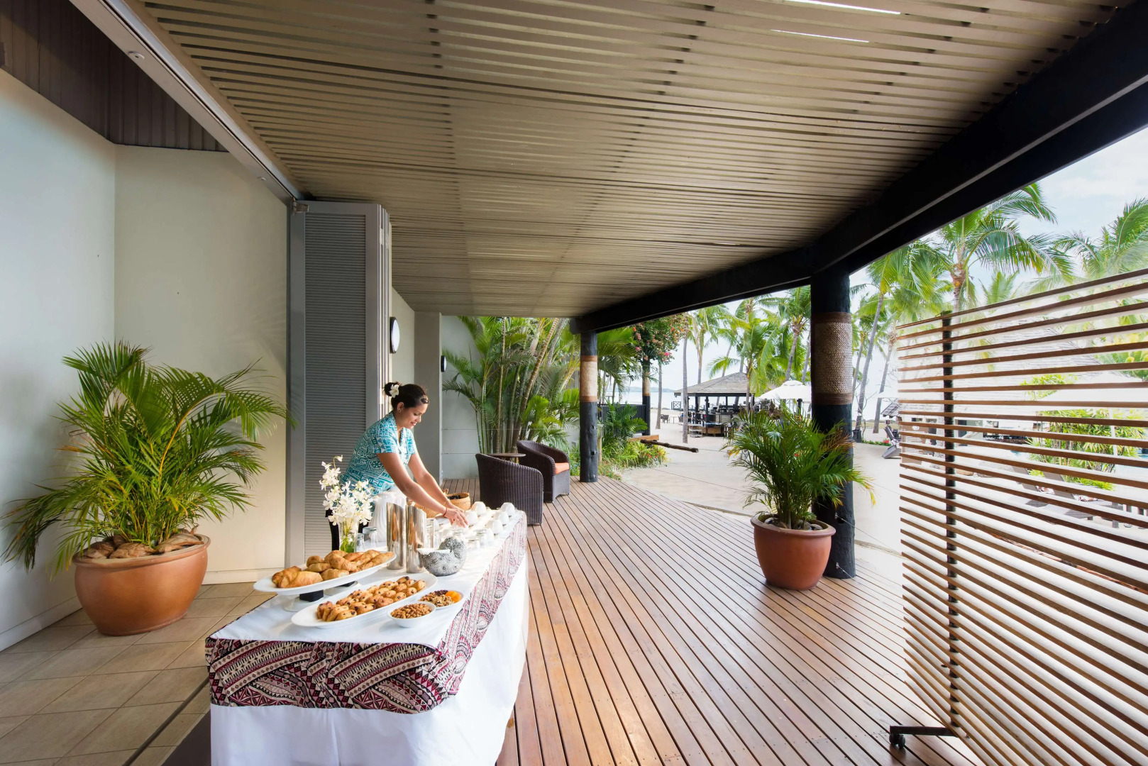 DoubleTree Resort by Hilton Hotel Fiji - Sonaisali Island