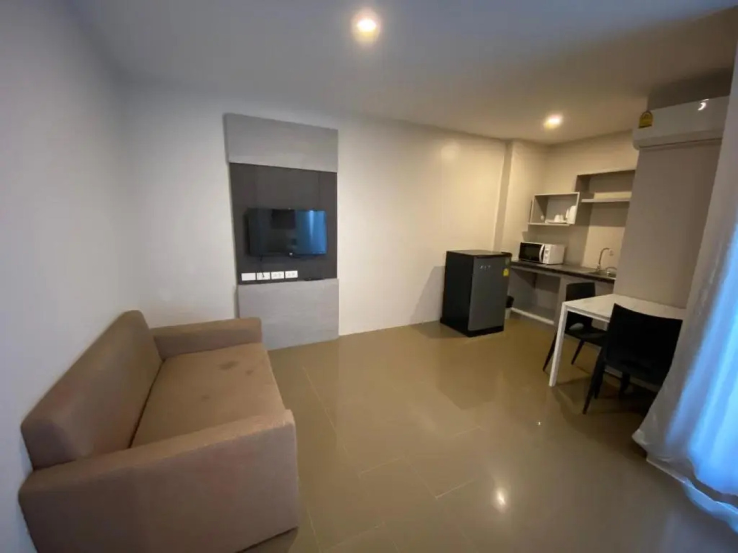 RoomQuest Sukhumvit 107