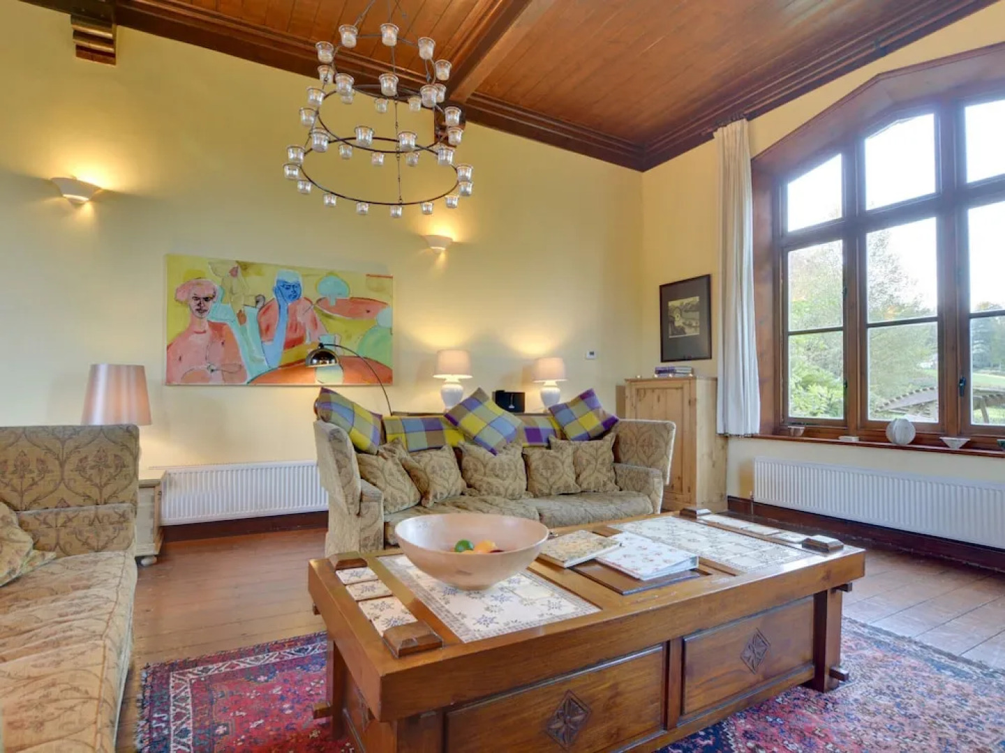 Unique Mansion in Battle with Garden near City Center