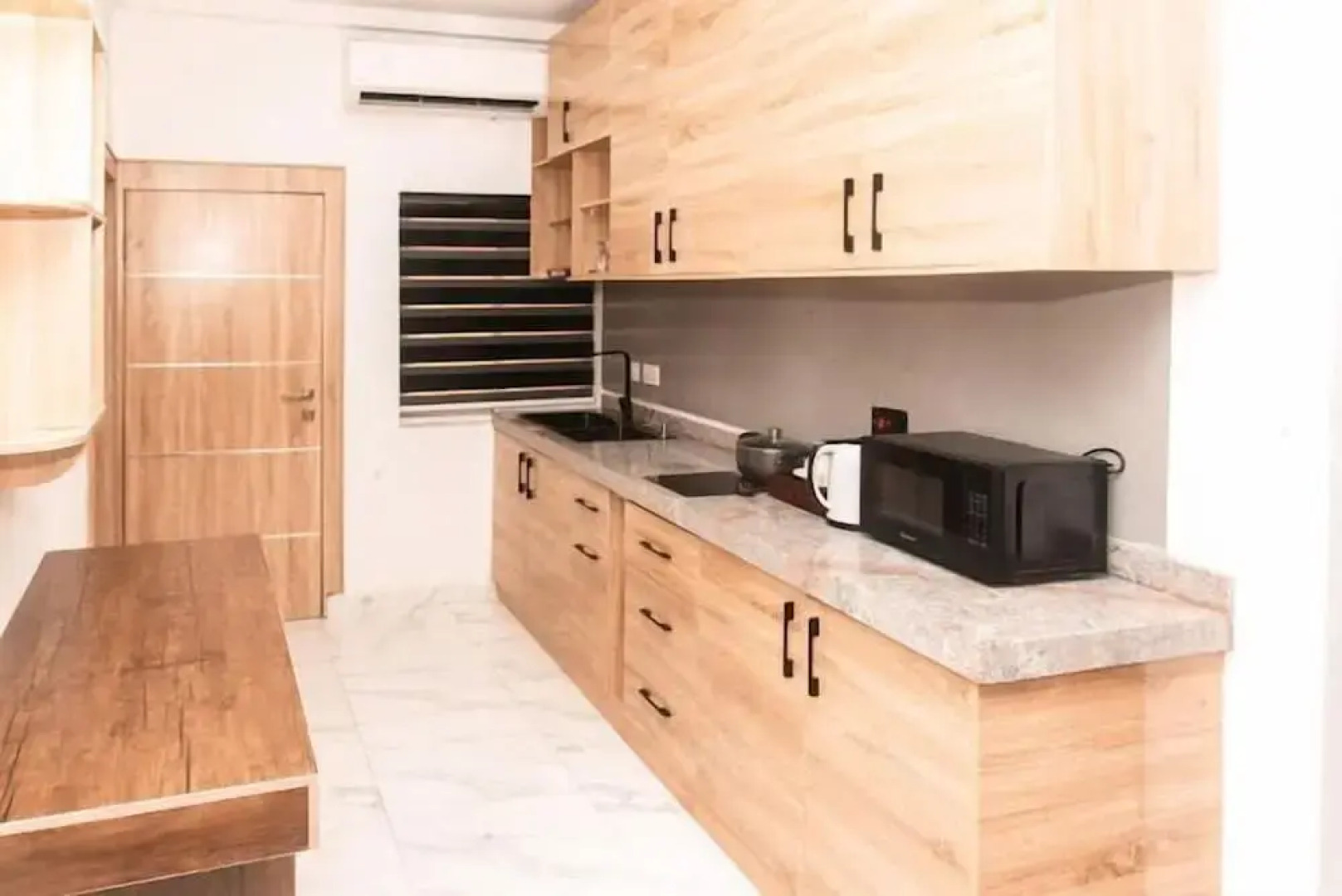 Trendy Hotel and Suites