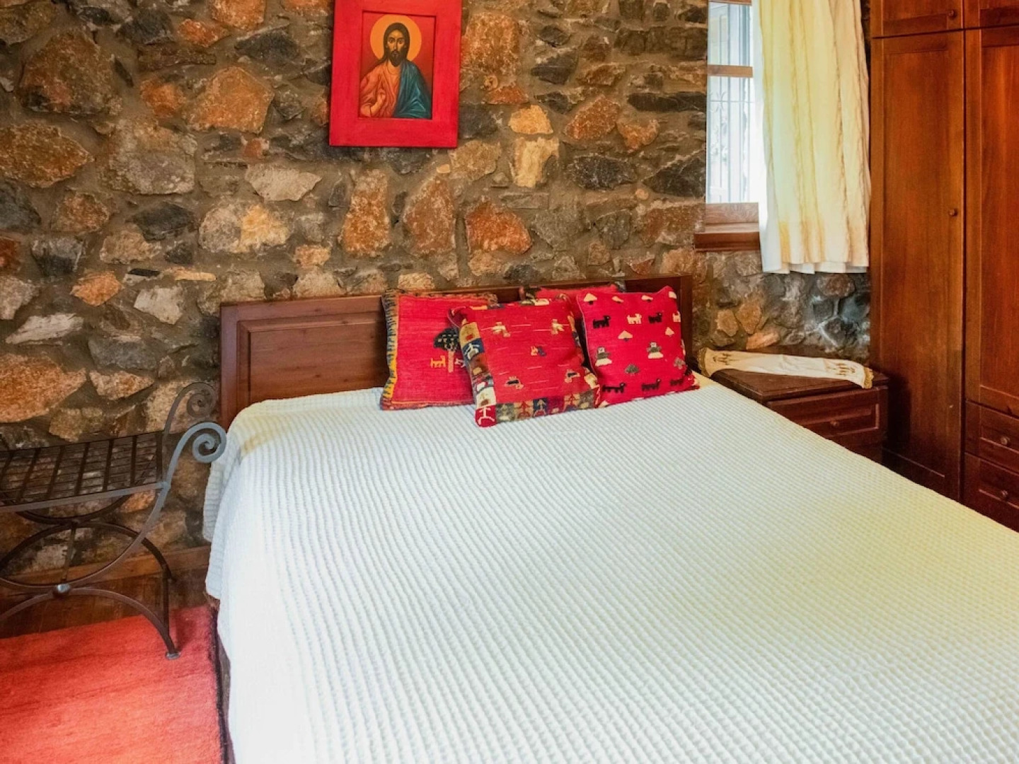 Elegant Holiday Home in Pella With Jacuzzi