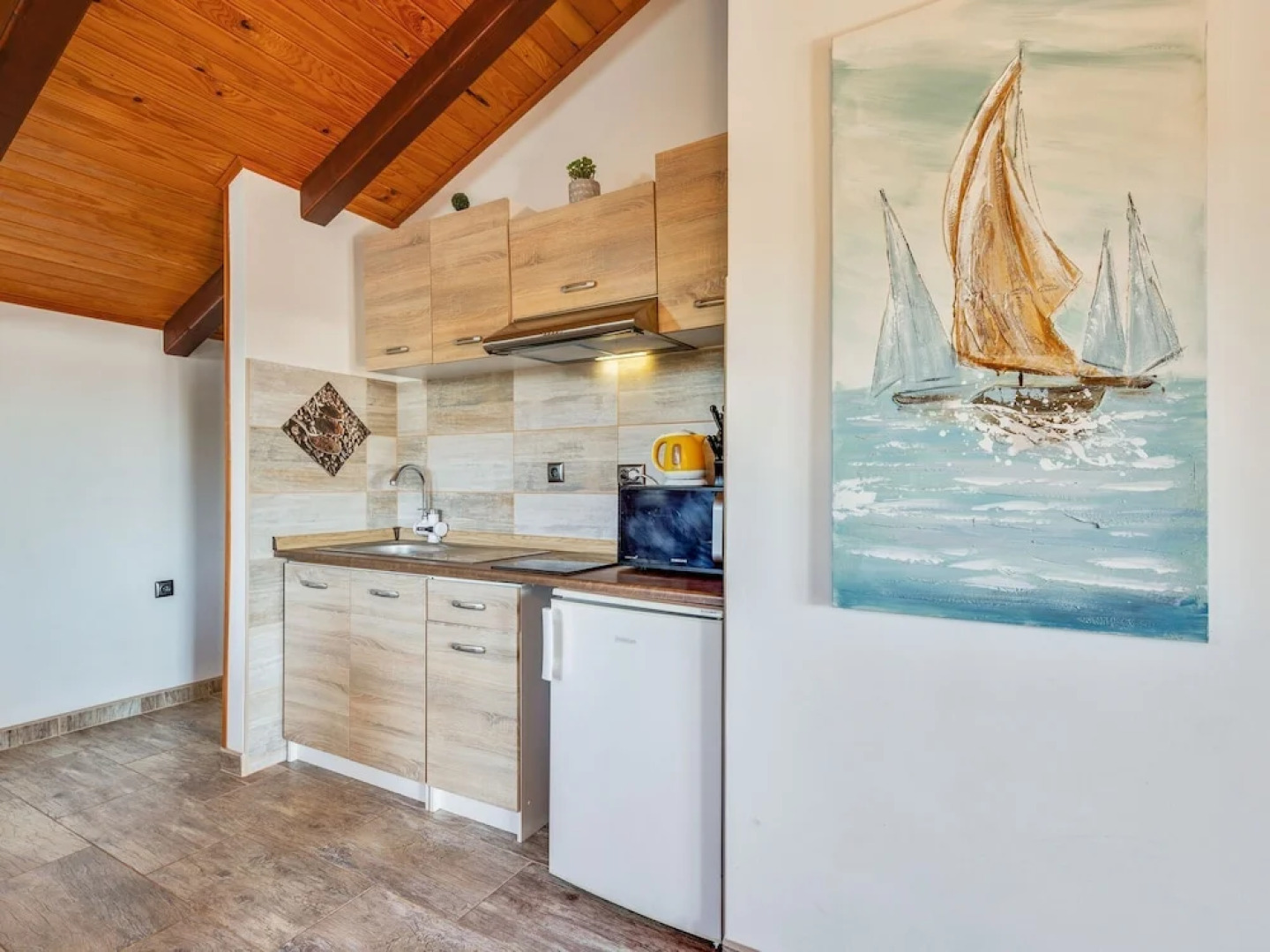 Rustic Cottage in Silba With Garden