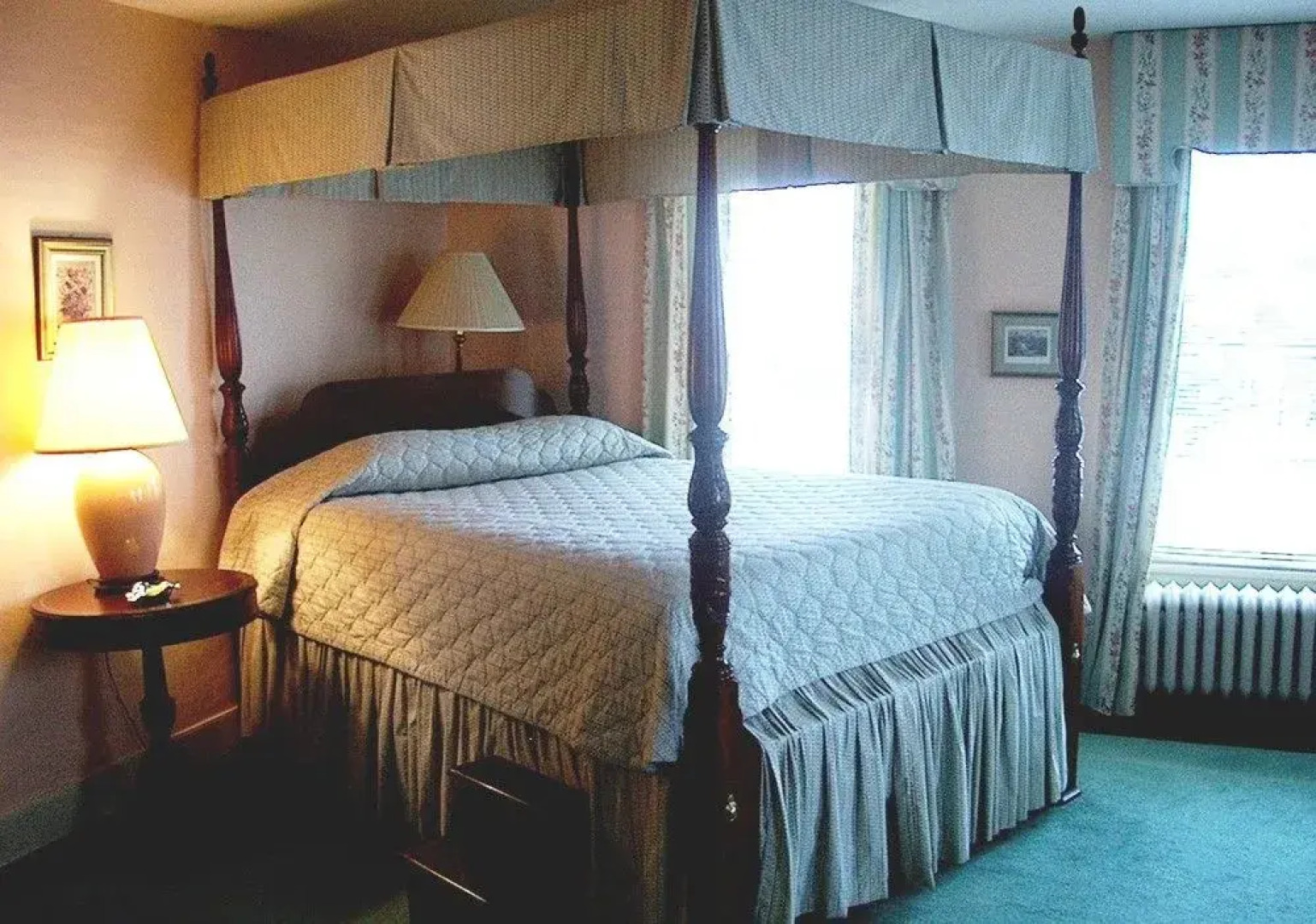 The Charleston House Bed & Breakfast