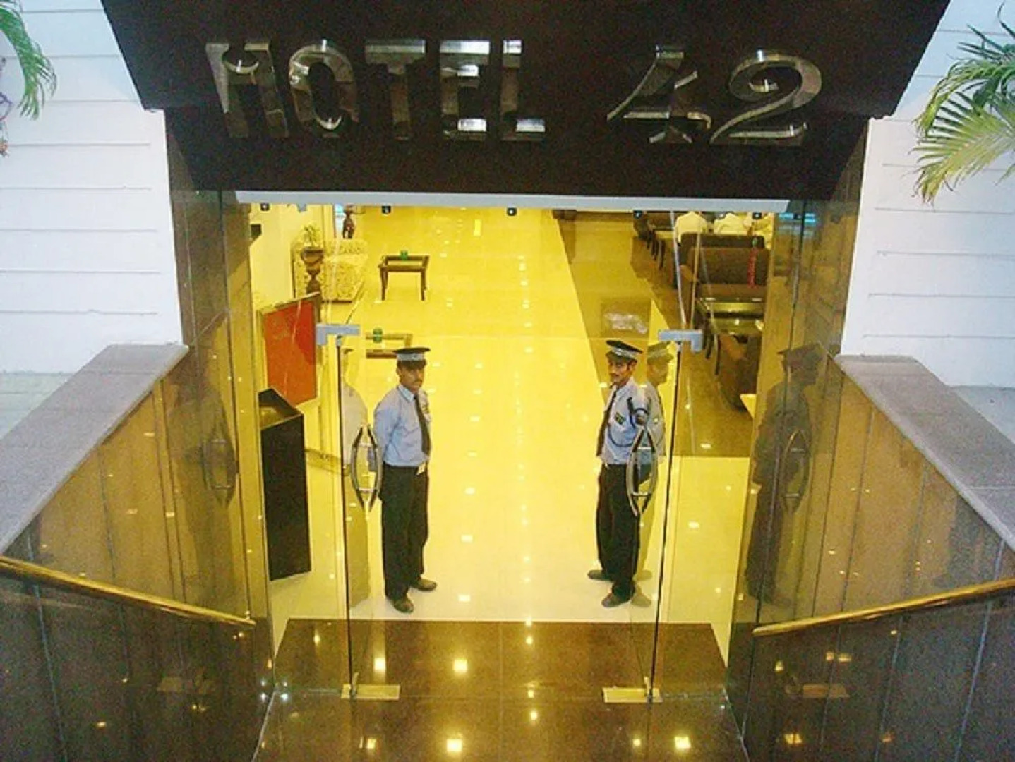 Hotel 42